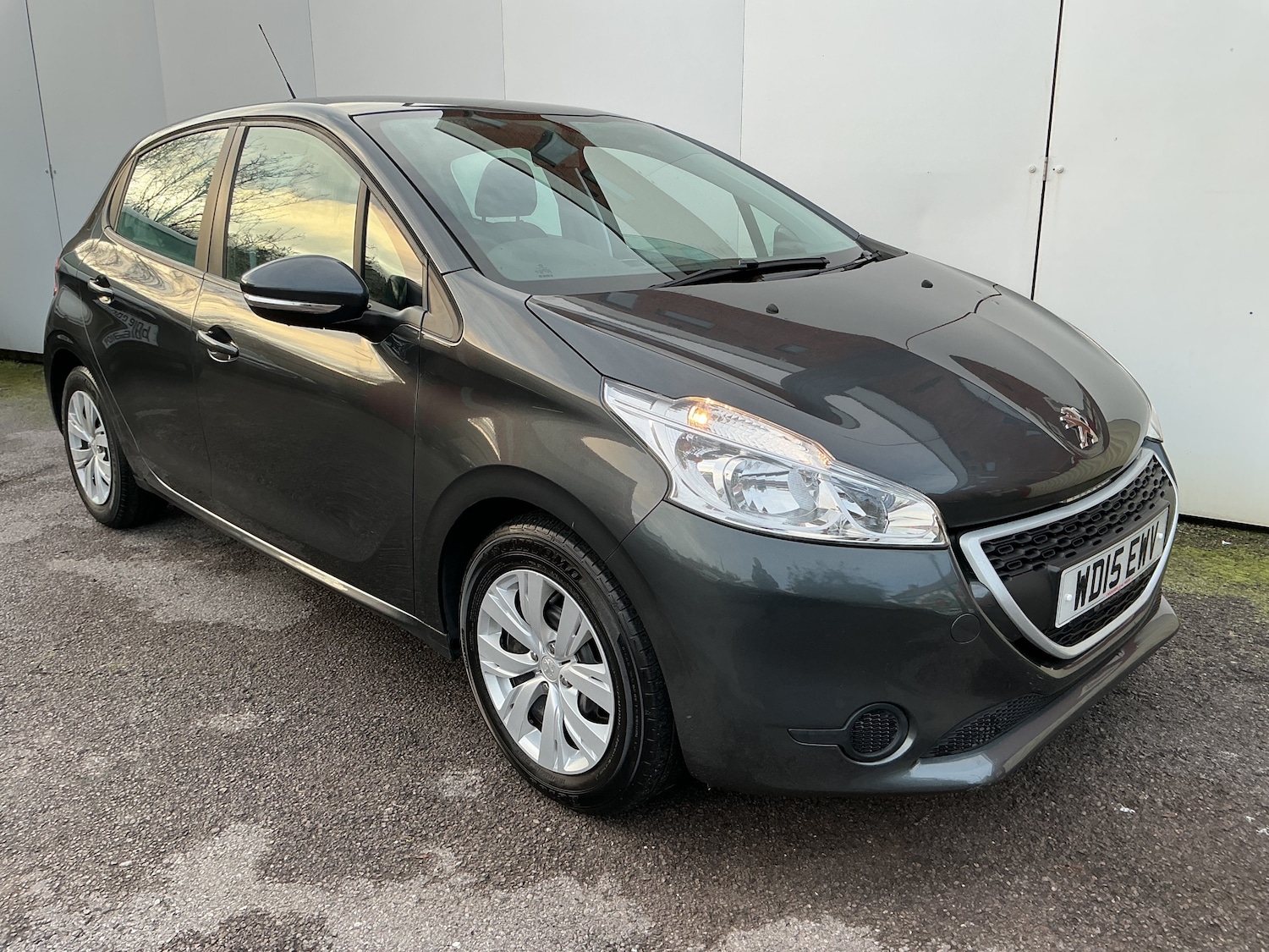 Used Peugeot 208 2015 for sale - 77200782: Photo 2