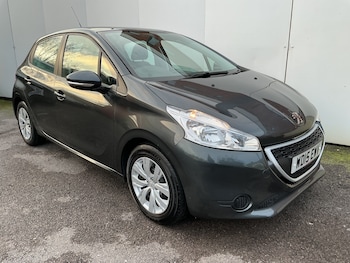 Used Peugeot 208 2015 for sale - 77200782: Photo