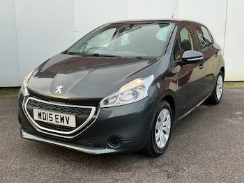 Used Peugeot 208 2015 for sale - 77200782: Photo