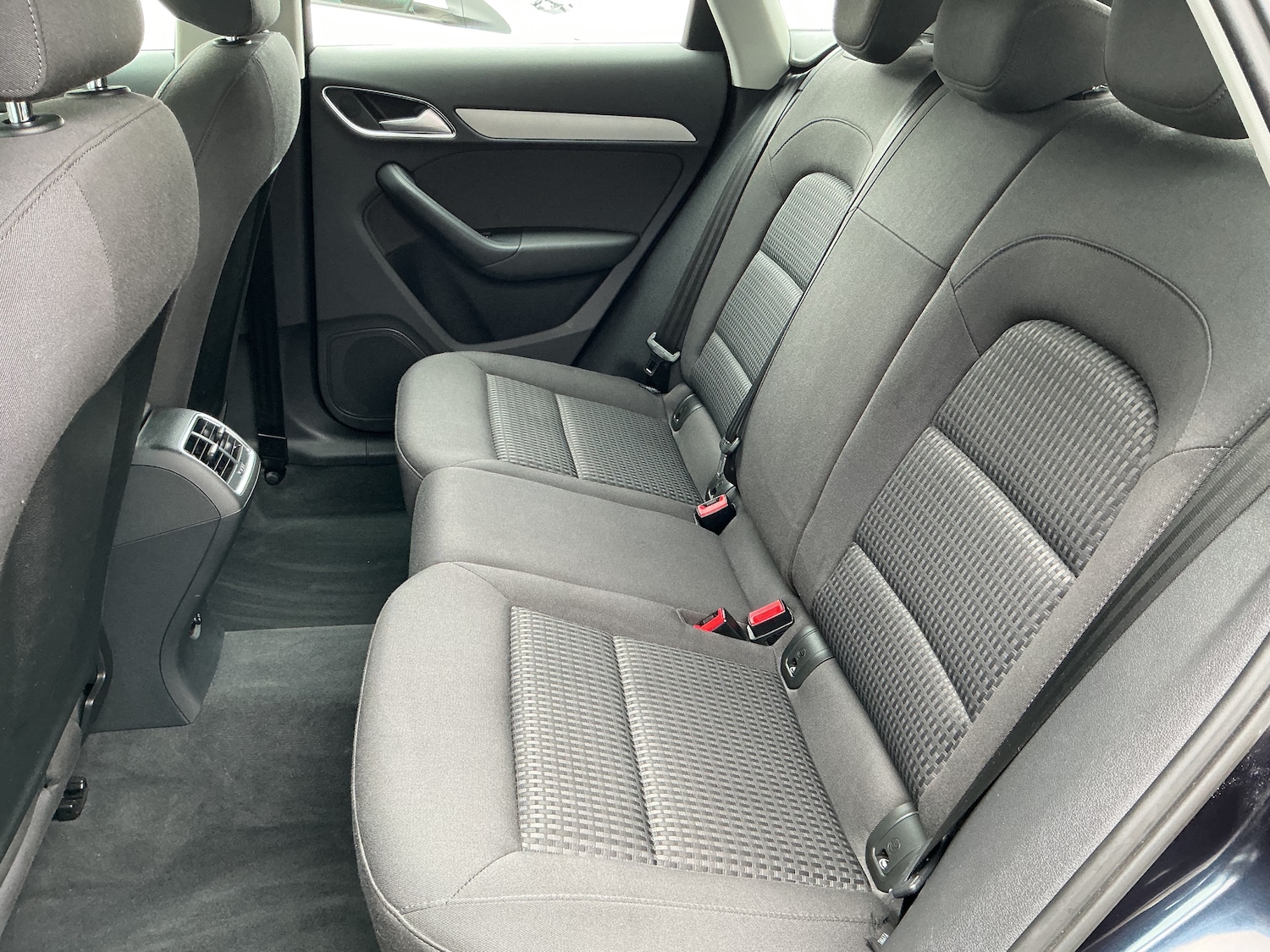 Used Audi Q3 2014 for sale - 77355224: Photo 11