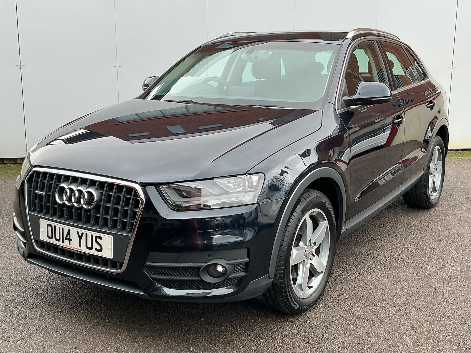 Used Audi Q3 2014 for sale - 77355224: Photo 2