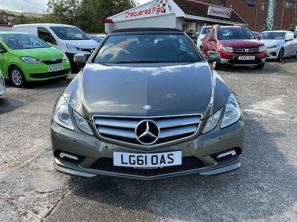 Used Mercedes-Benz E-Class 2011 for sale - 75724255: Photo 2