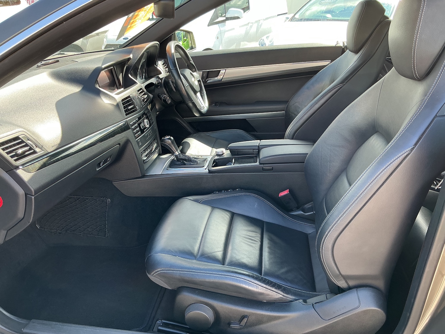 Used Mercedes-Benz E Class 2011 for sale - 75724255: Photo 6