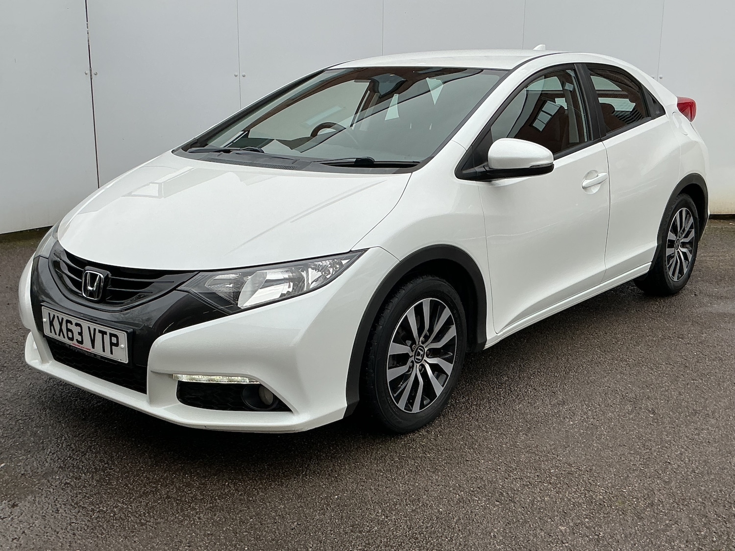 Used Honda Civic 2013 for sale - 77590444: Photo 1