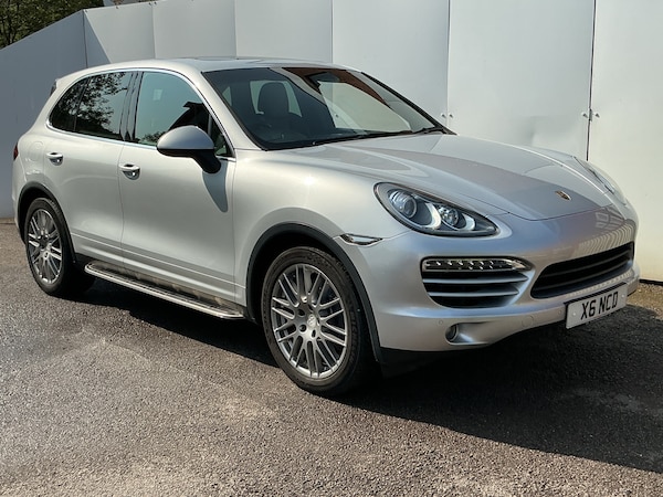 Used Porsche Cayenne 2012 for sale - 75694679: Photo 4