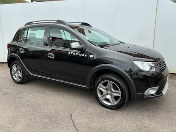 Used Dacia Sandero Stepway 2019 for sale - 79423630: Photo