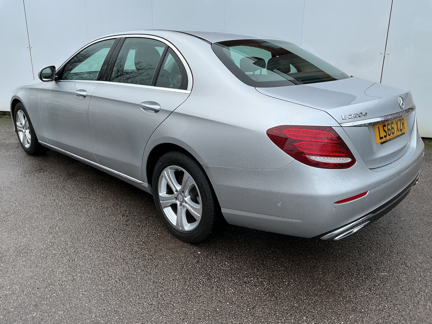 Used Mercedes-Benz E Class for sale - 77477059: Photo 5