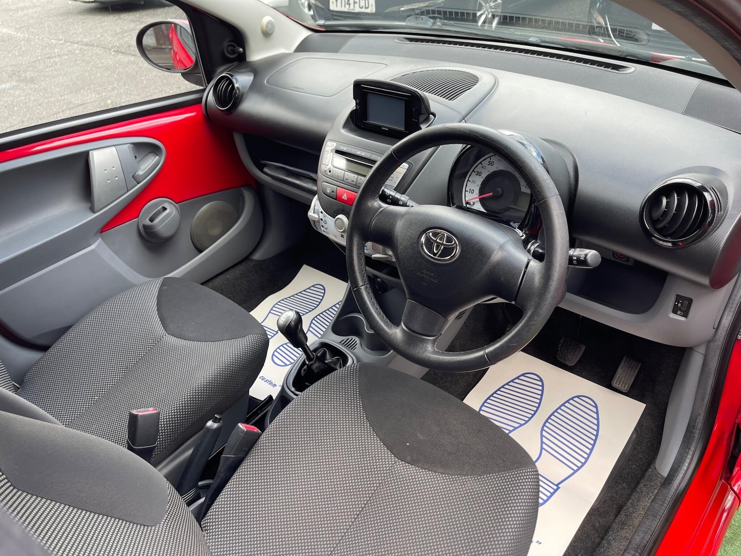 Used Toyota AYGO 2011 for sale - 77645983: Photo 19