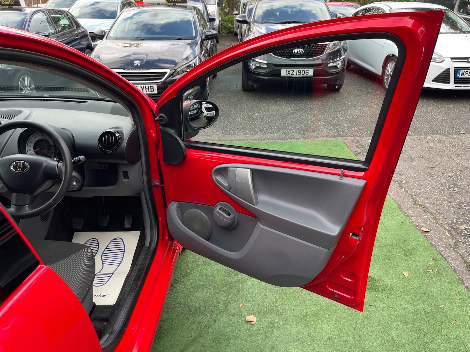 Used Toyota AYGO 2011 for sale - 77645983: Photo 21