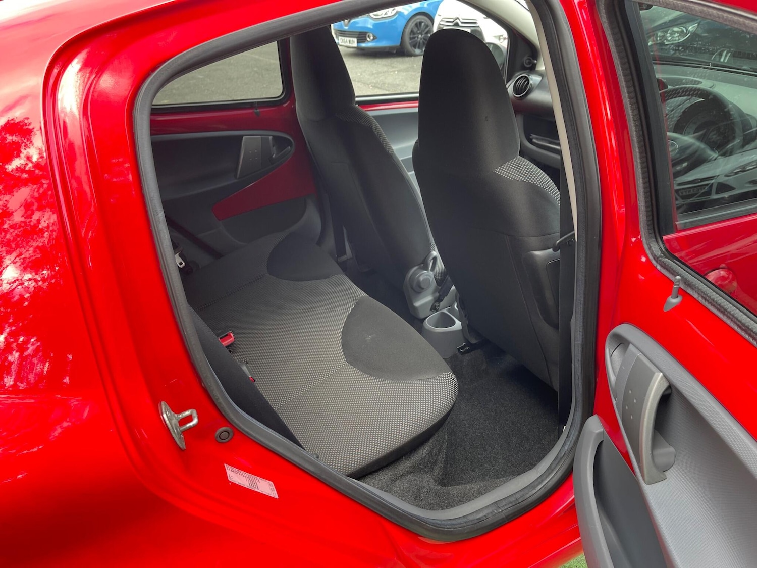 Used Toyota AYGO 2011 for sale - 77645983: Photo 22