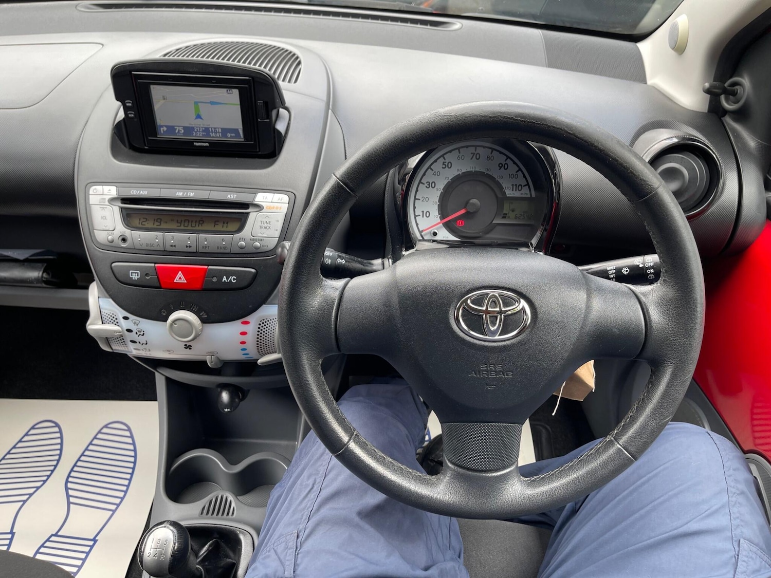 Used Toyota AYGO 2011 for sale - 77645983: Photo 39