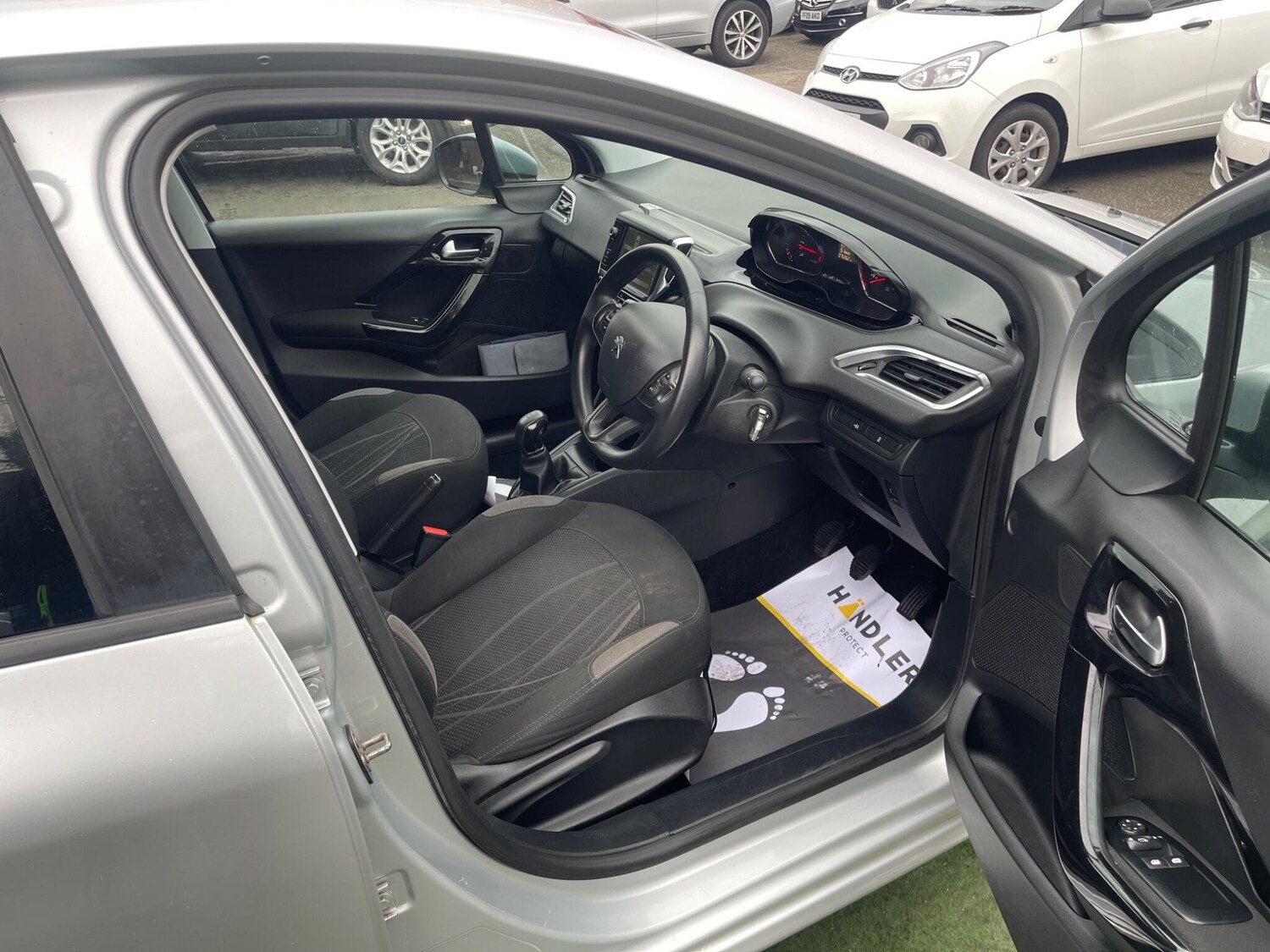 Used Peugeot 208 for sale - 77598840: Photo 18