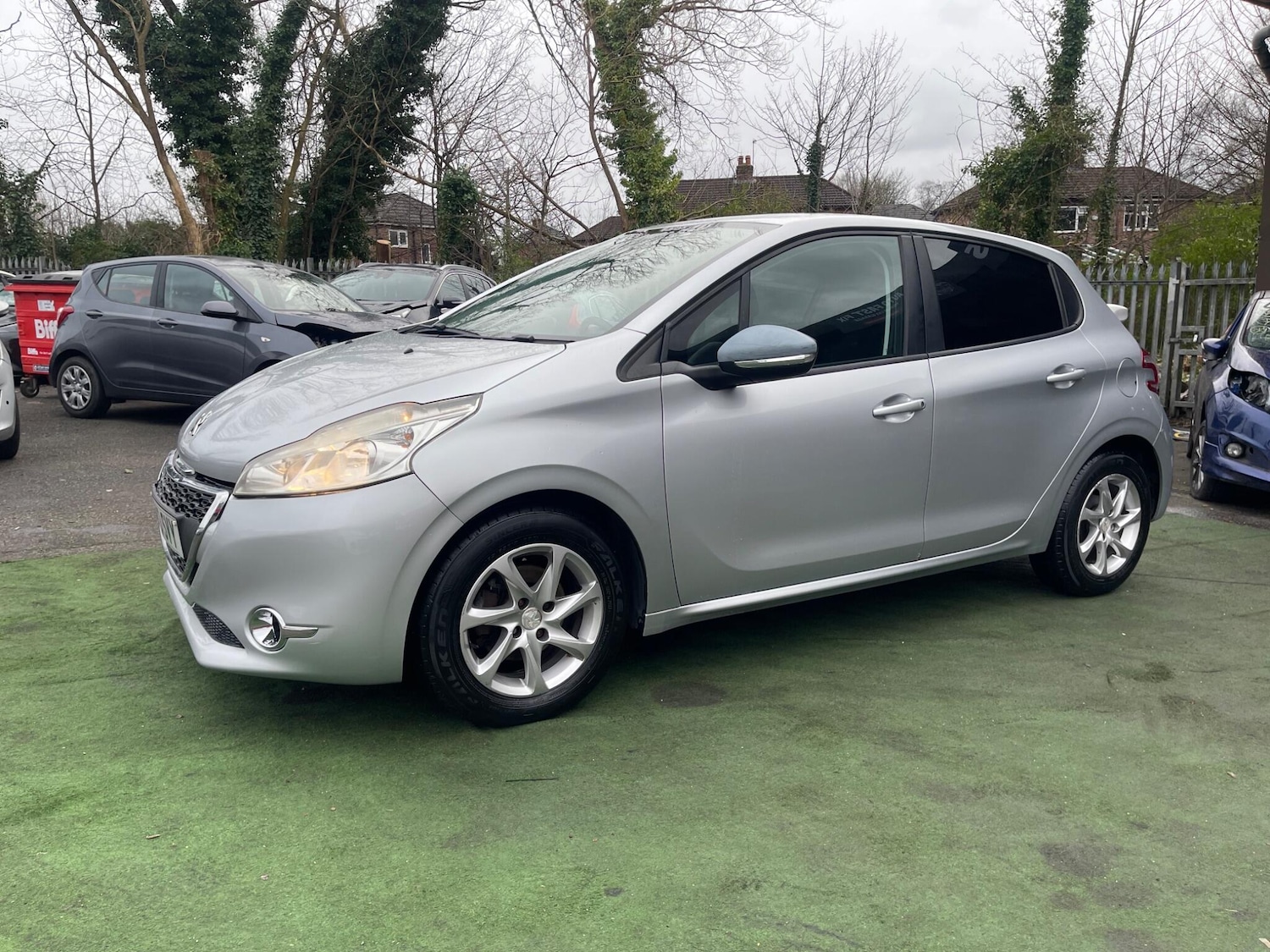 Used Peugeot 208 for sale - 77598840: Photo 3
