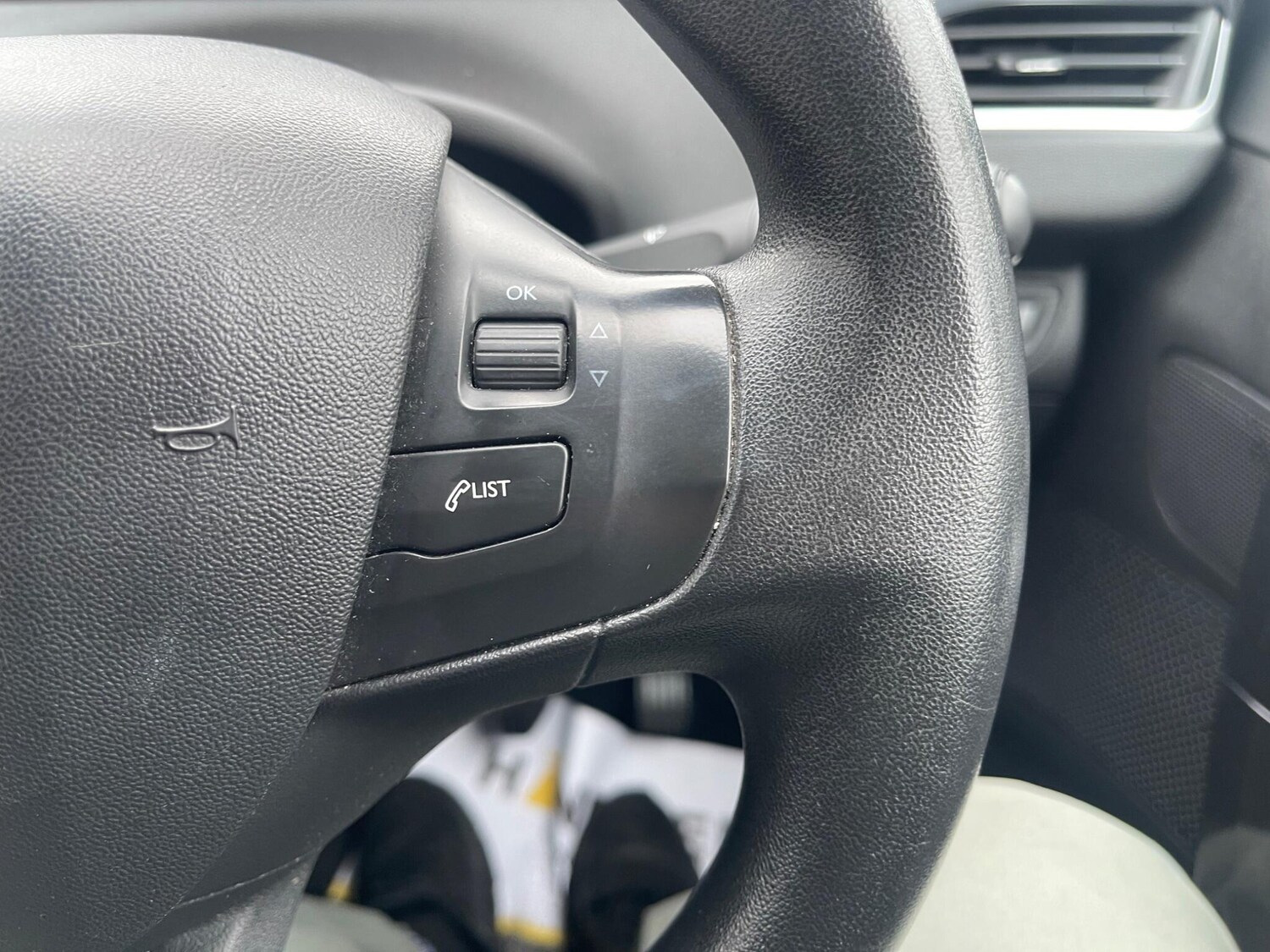 Used Peugeot 208 for sale - 77598840: Photo 42