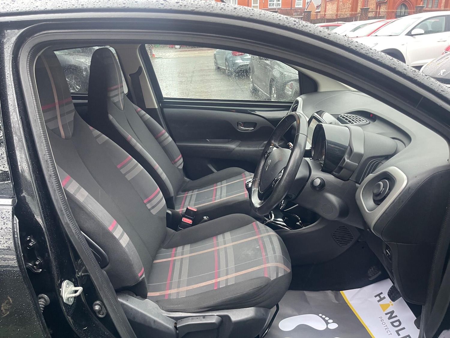 Used Peugeot 108 for sale - 77598643: Photo 24