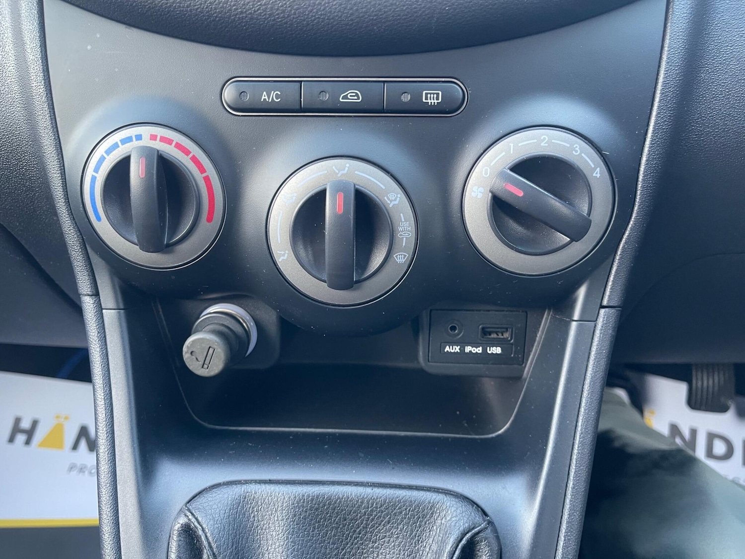 Used Hyundai i10 2012 for sale - 77978035: Photo 31