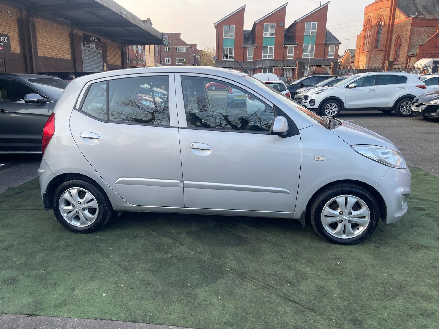 Used Hyundai i10 2012 for sale - 77978035: Photo 8