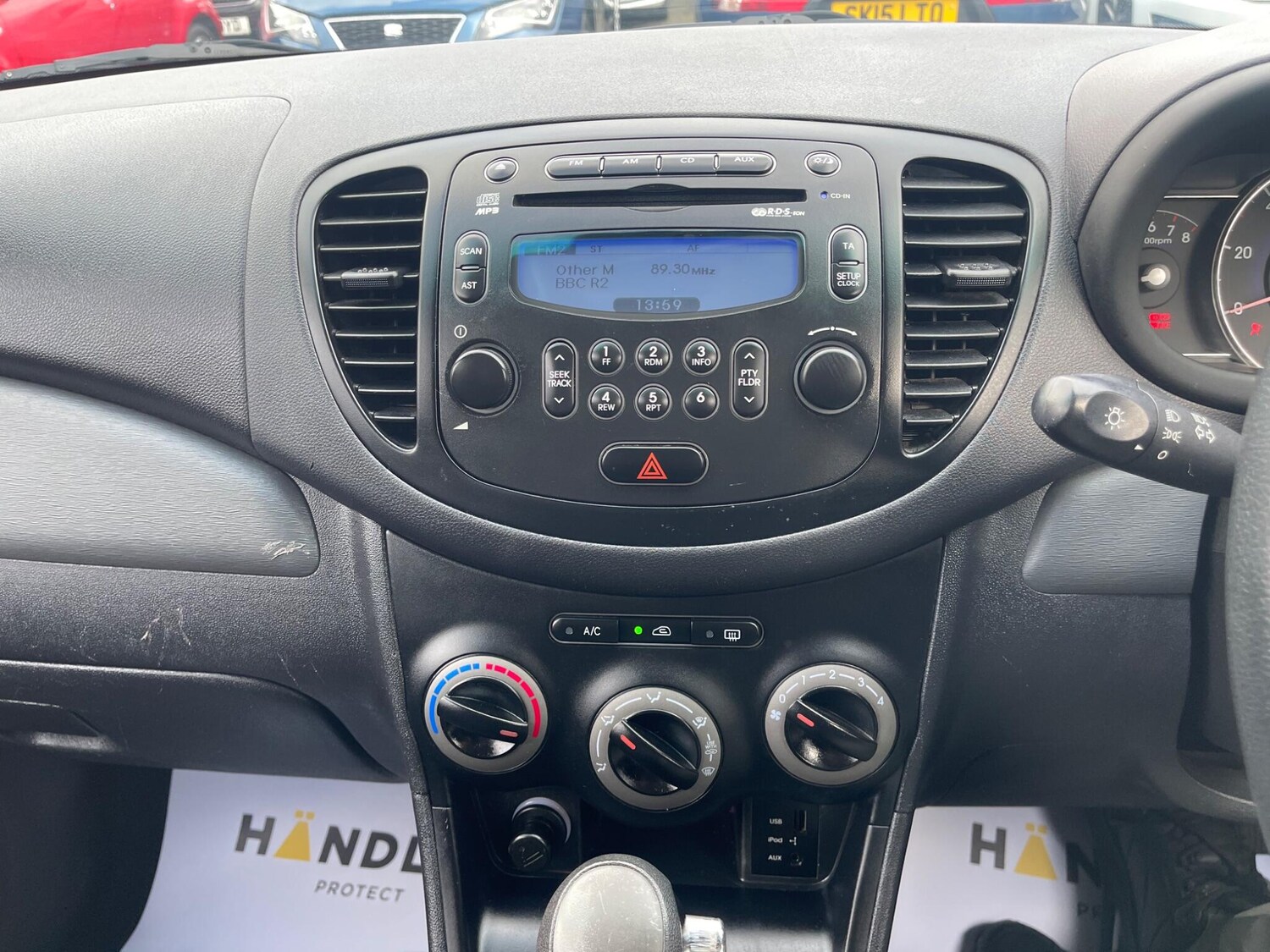 Used Hyundai i10 for sale - 77633463: Photo 35