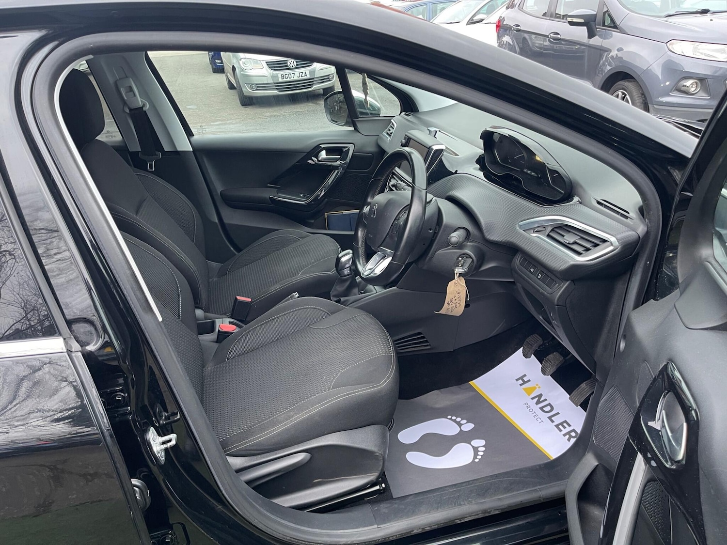 Used Peugeot 208 2018 for sale - 77793520: Photo 17