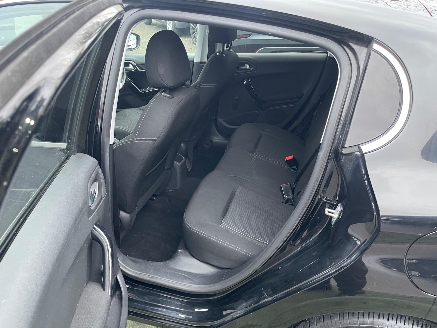 Used Peugeot 208 2018 for sale - 77793520: Photo 24