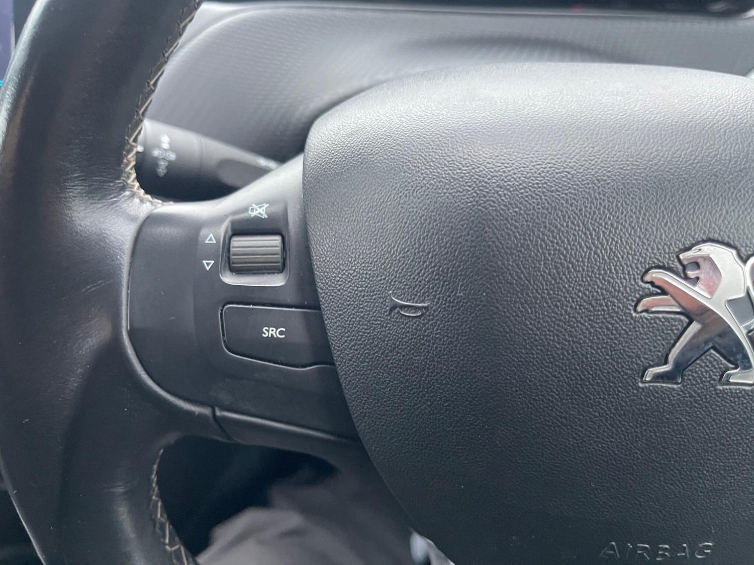 Used Peugeot 208 2018 for sale - 77793520: Photo 36