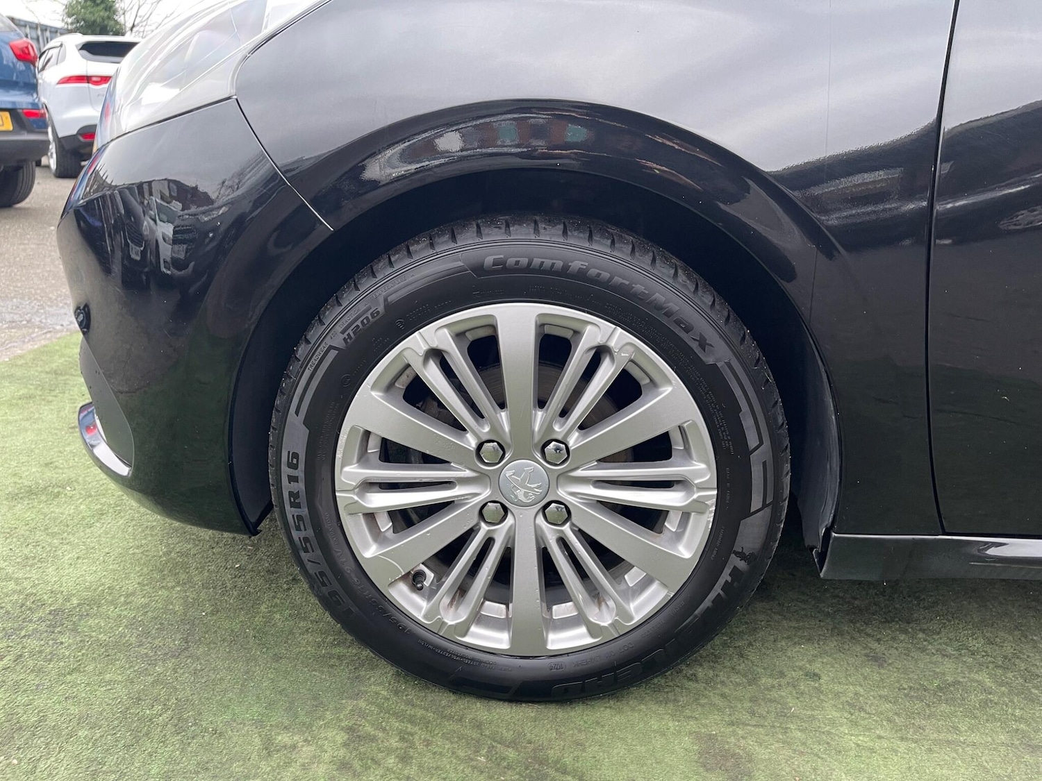 Used Peugeot 208 2018 for sale - 77793520: Photo 40