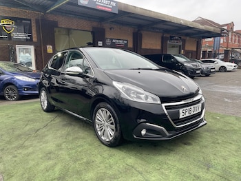 Used Peugeot 208 2018 for sale - 77793520: Photo