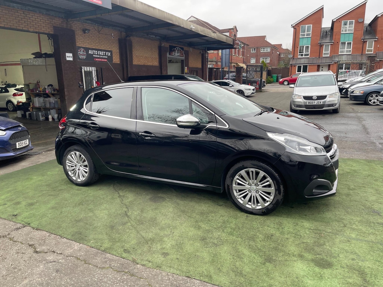 Used Peugeot 208 2018 for sale - 77793520: Photo 8