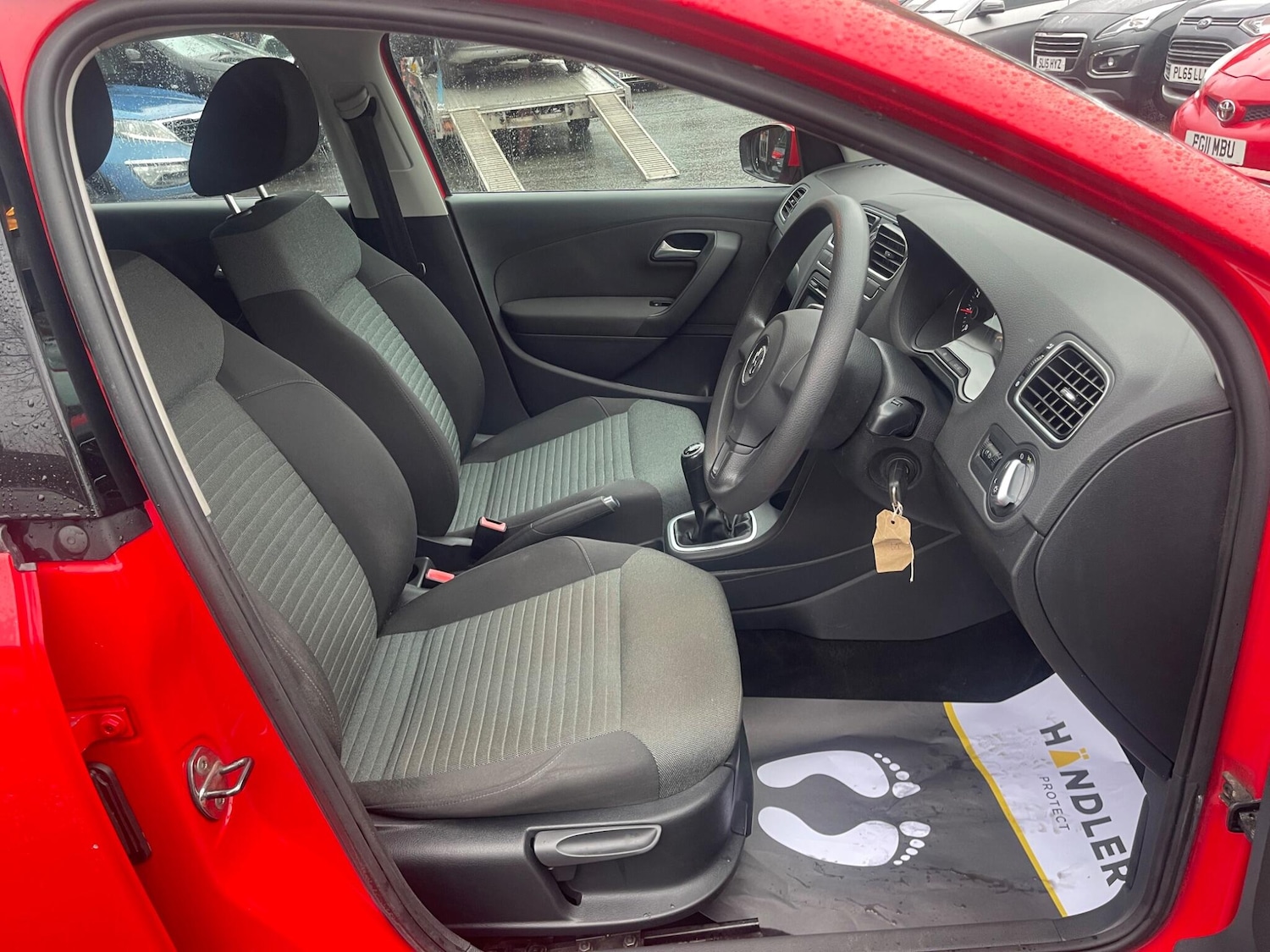 Used Volkswagen Polo 2011 for sale - 77695898: Photo 22