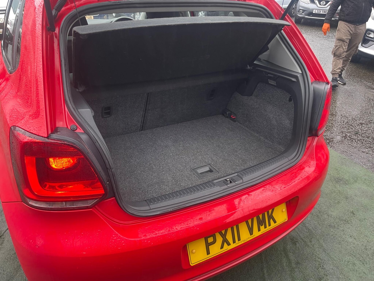 Used Volkswagen Polo 2011 for sale - 77695898: Photo 28