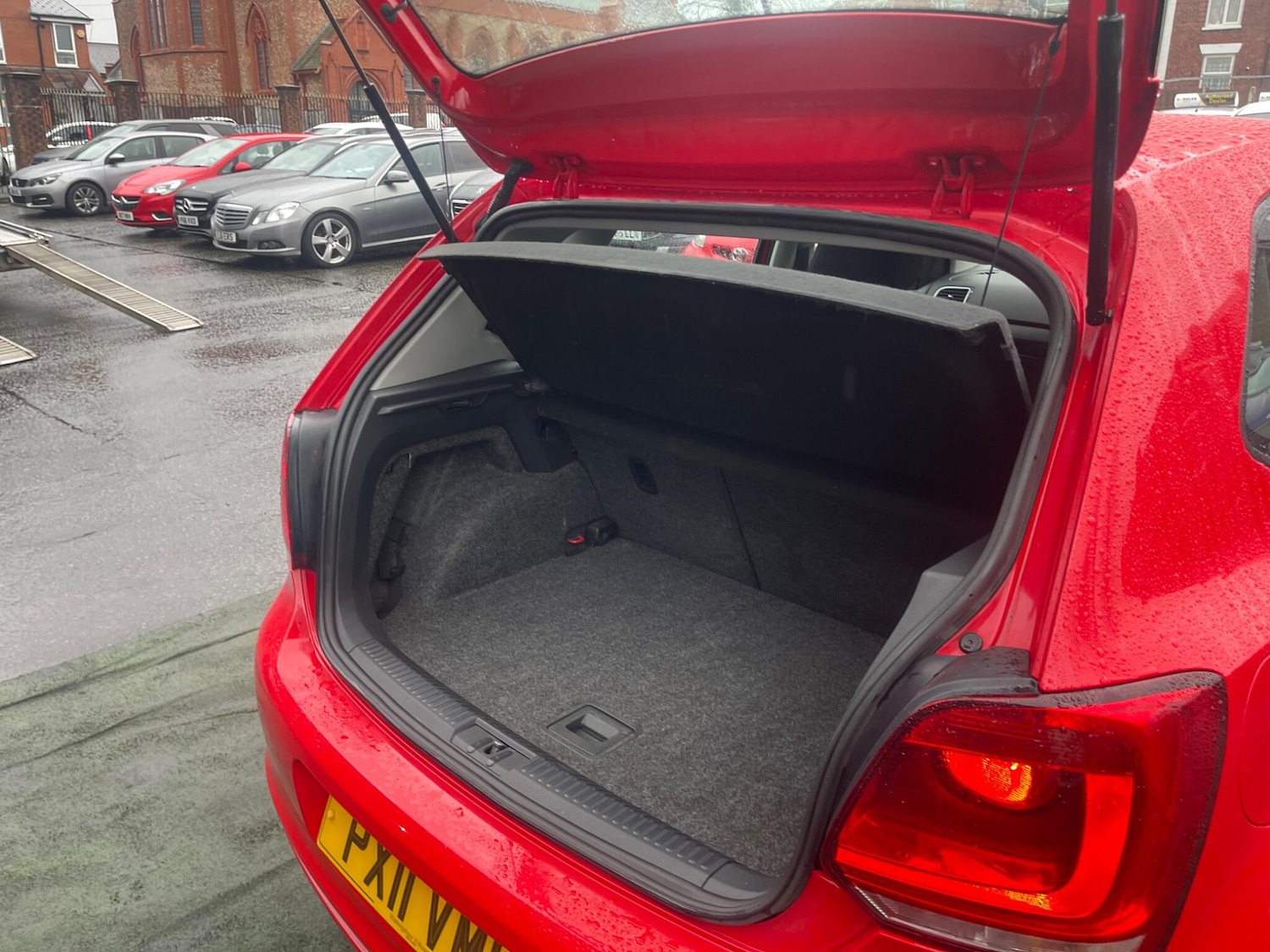 Used Volkswagen Polo 2011 for sale - 77695898: Photo 29