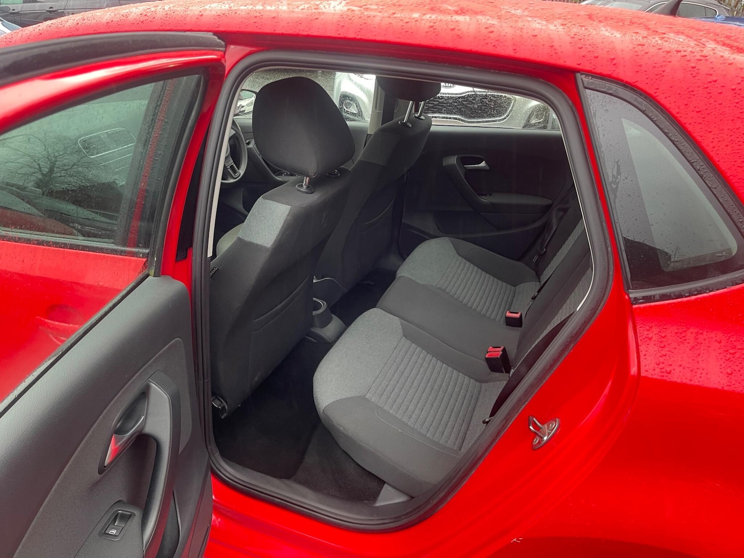 Used Volkswagen Polo 2011 for sale - 77695898: Photo 30