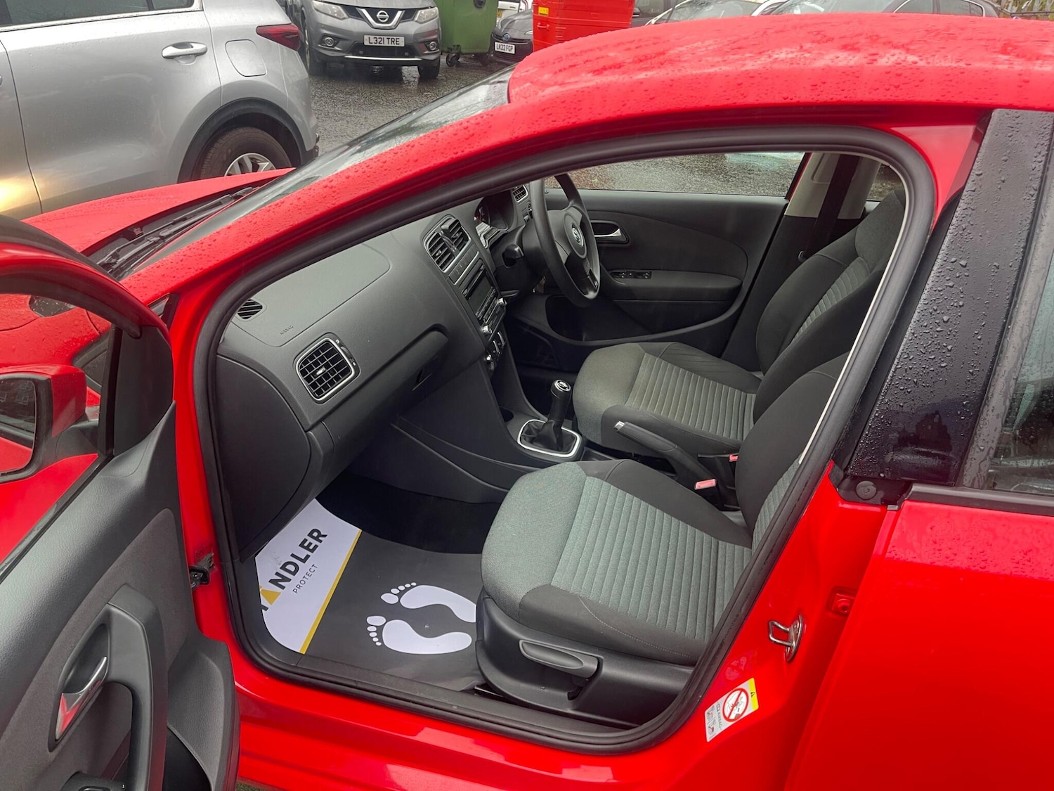 Used Volkswagen Polo 2011 for sale - 77695898: Photo 33