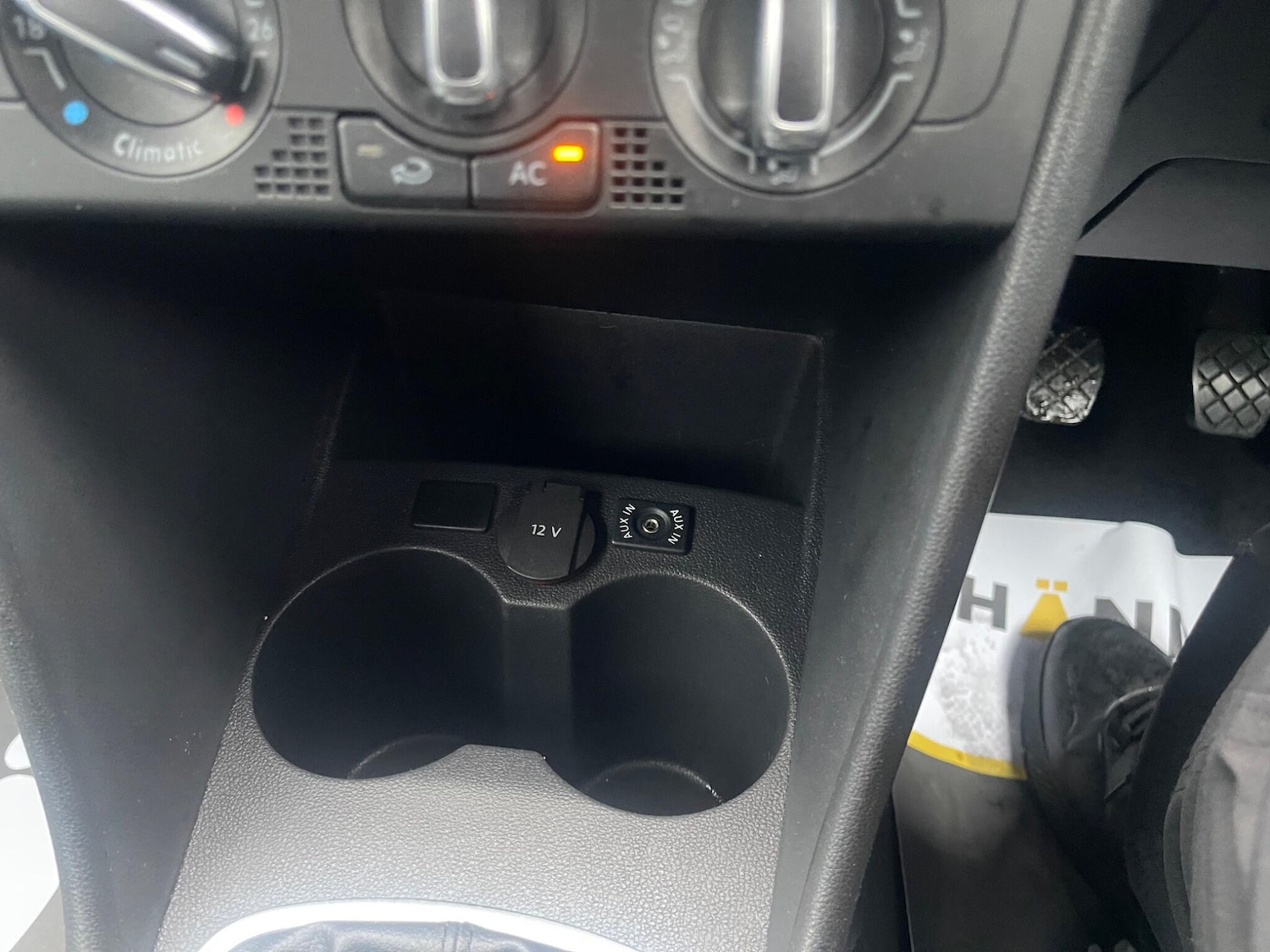 Used Volkswagen Polo 2011 for sale - 77695898: Photo 41