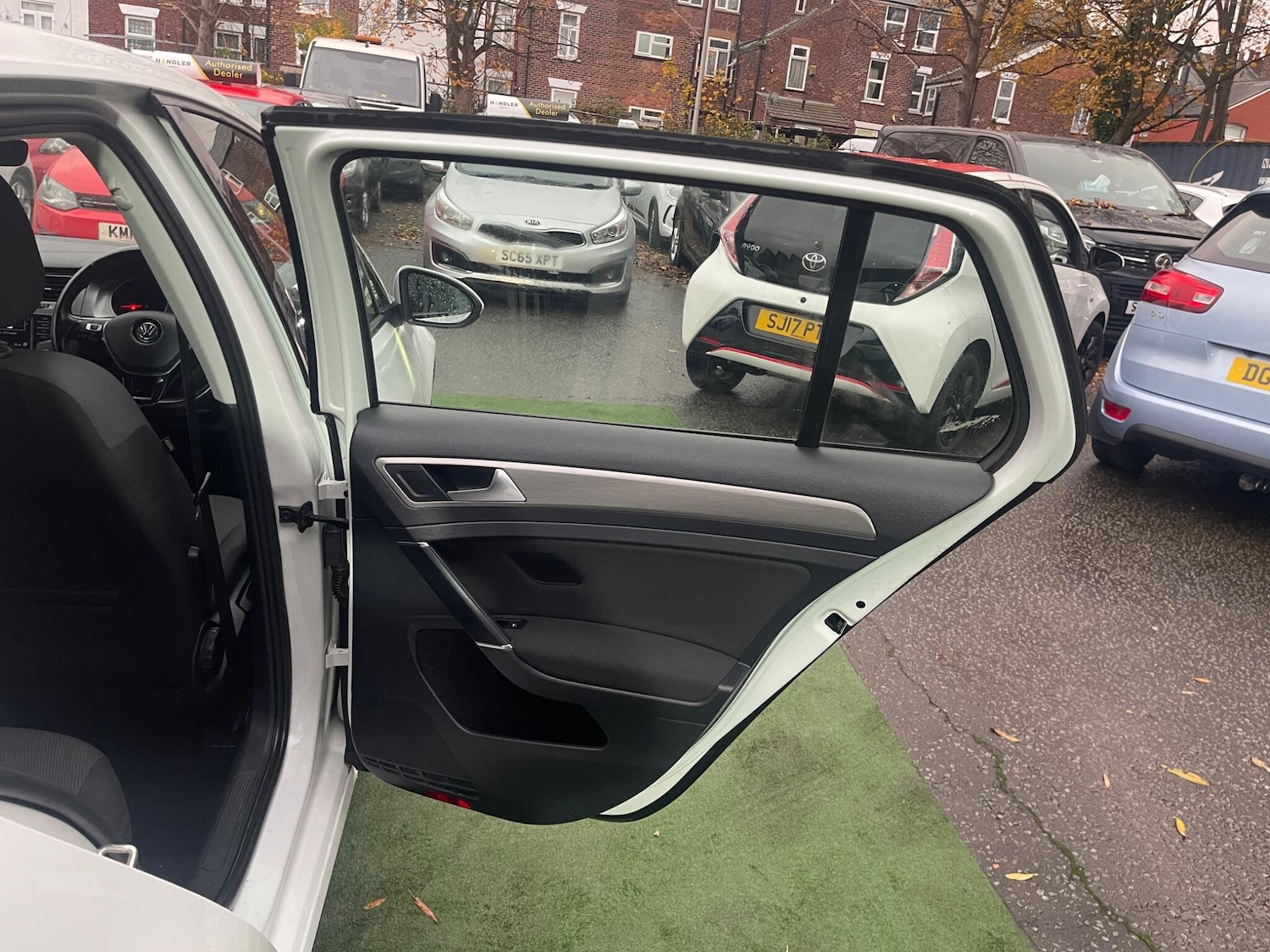 Used Volkswagen Golf 2016 for sale - 77597728: Photo 26