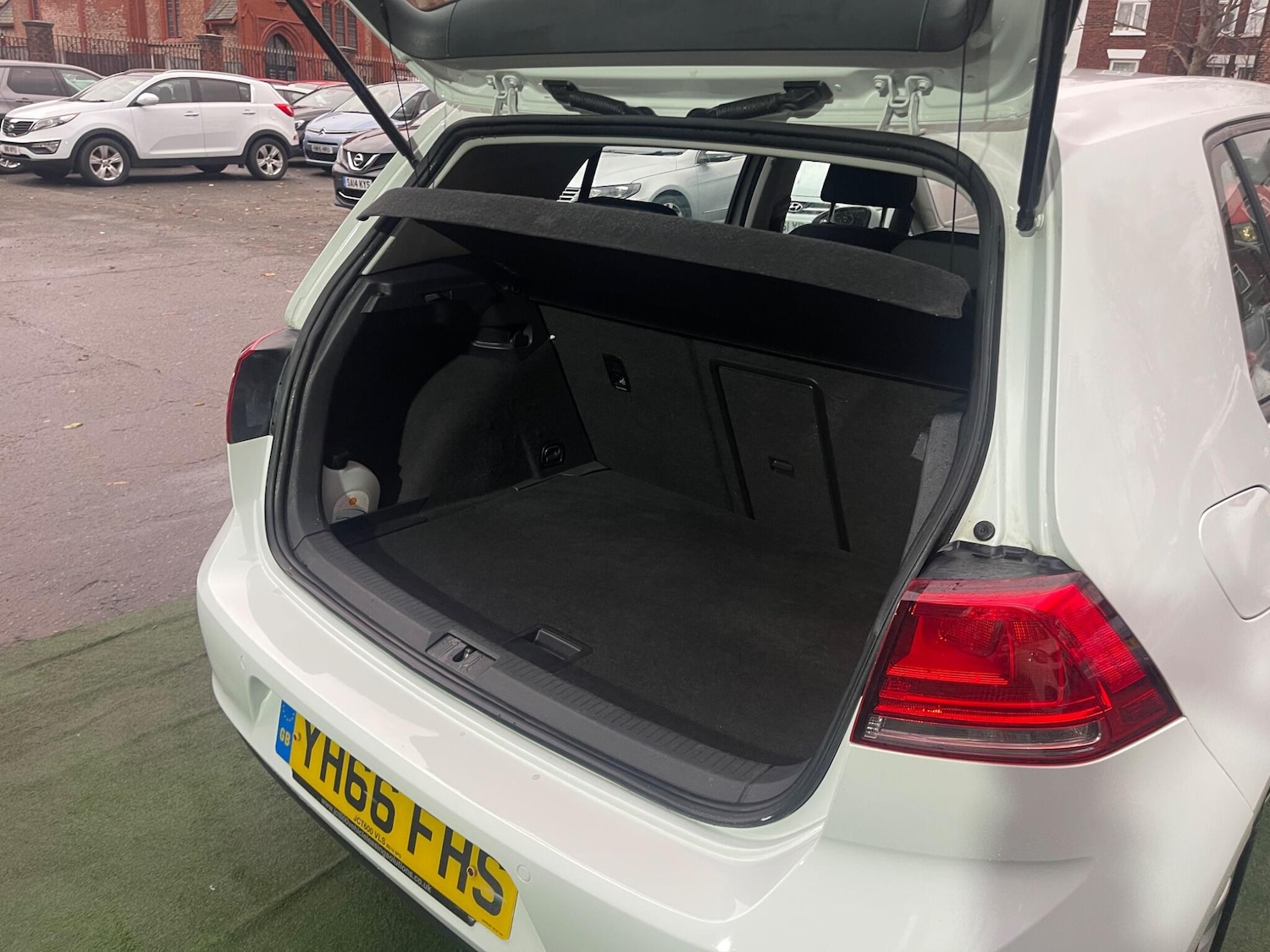 Used Volkswagen Golf 2016 for sale - 77597728: Photo 30