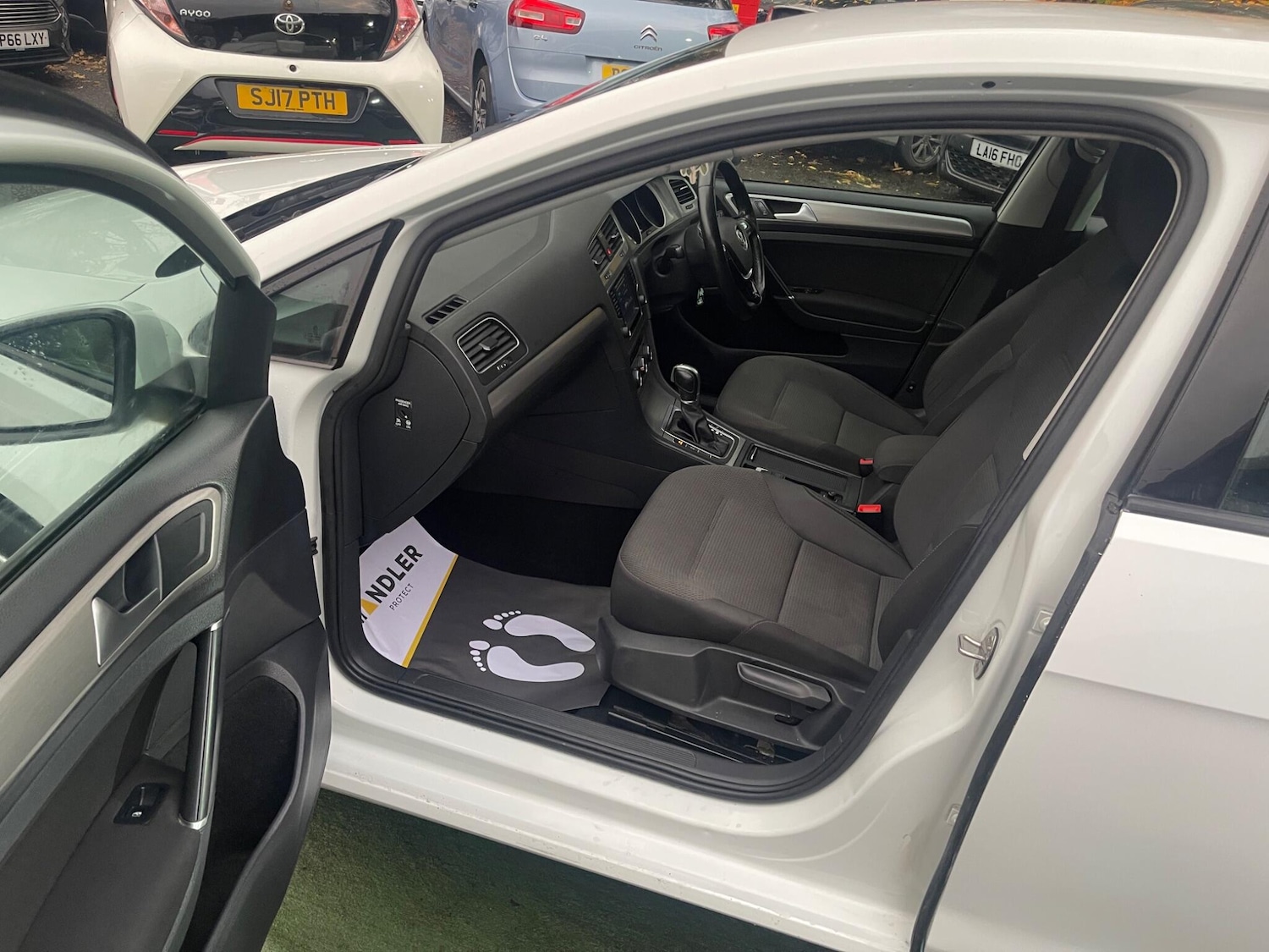 Used Volkswagen Golf 2016 for sale - 77597728: Photo 34