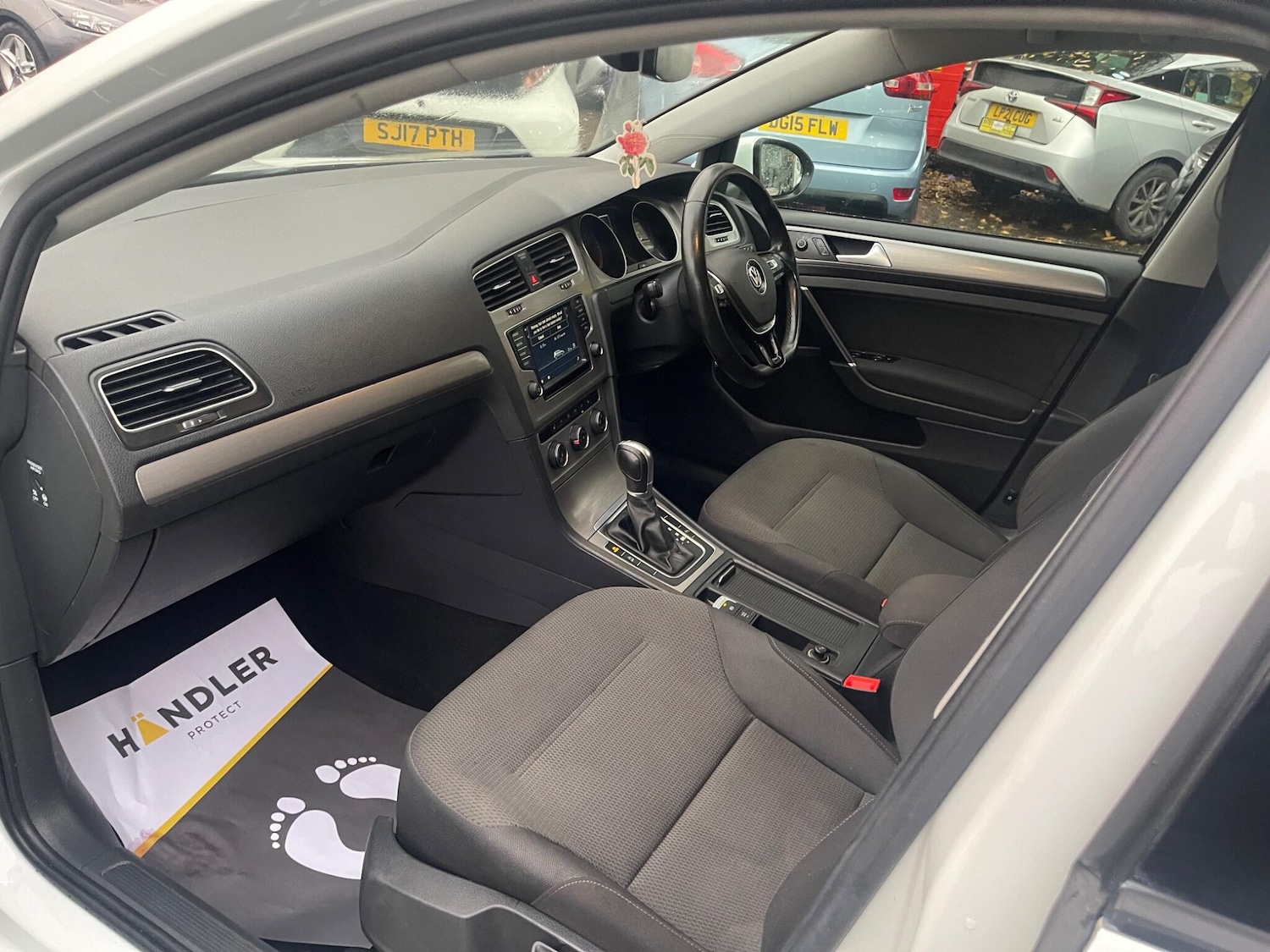 Used Volkswagen Golf 2016 for sale - 77597728: Photo 36