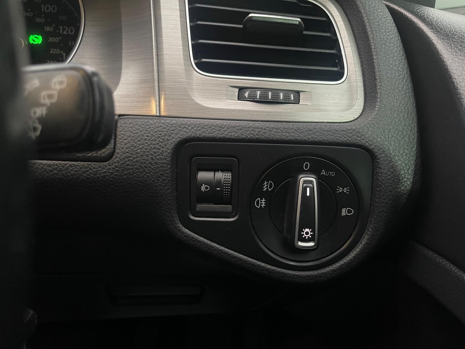 Used Volkswagen Golf 2016 for sale - 77597728: Photo 51