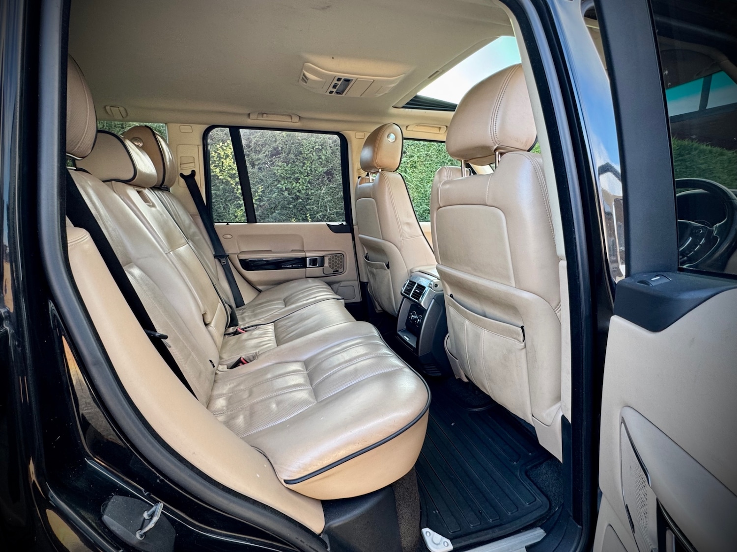 Used Land Rover Range Rover 2012 for sale - 76681641: Photo 10