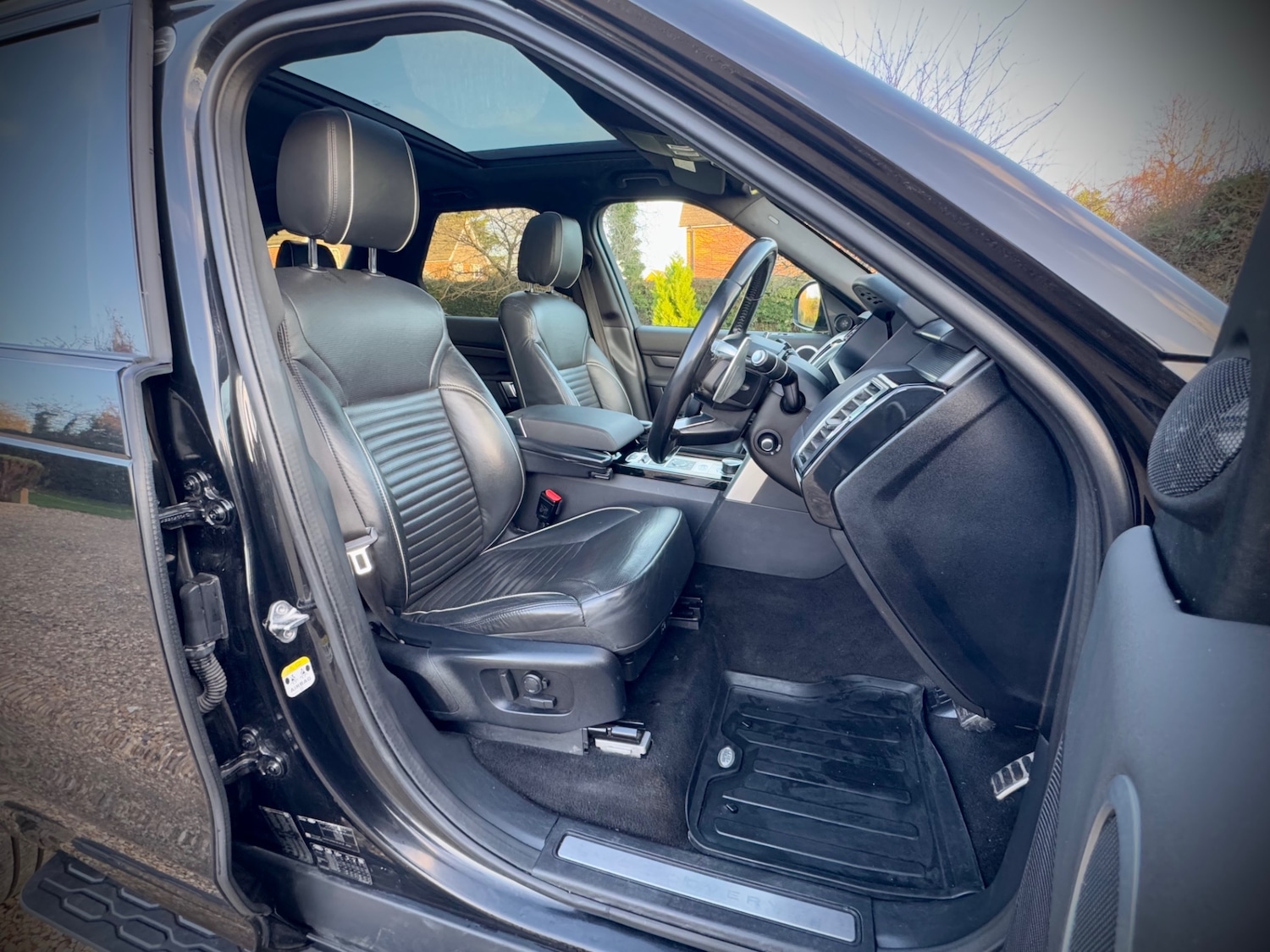 Used Land Rover Discovery 2018 for sale - 77055686: Photo 11