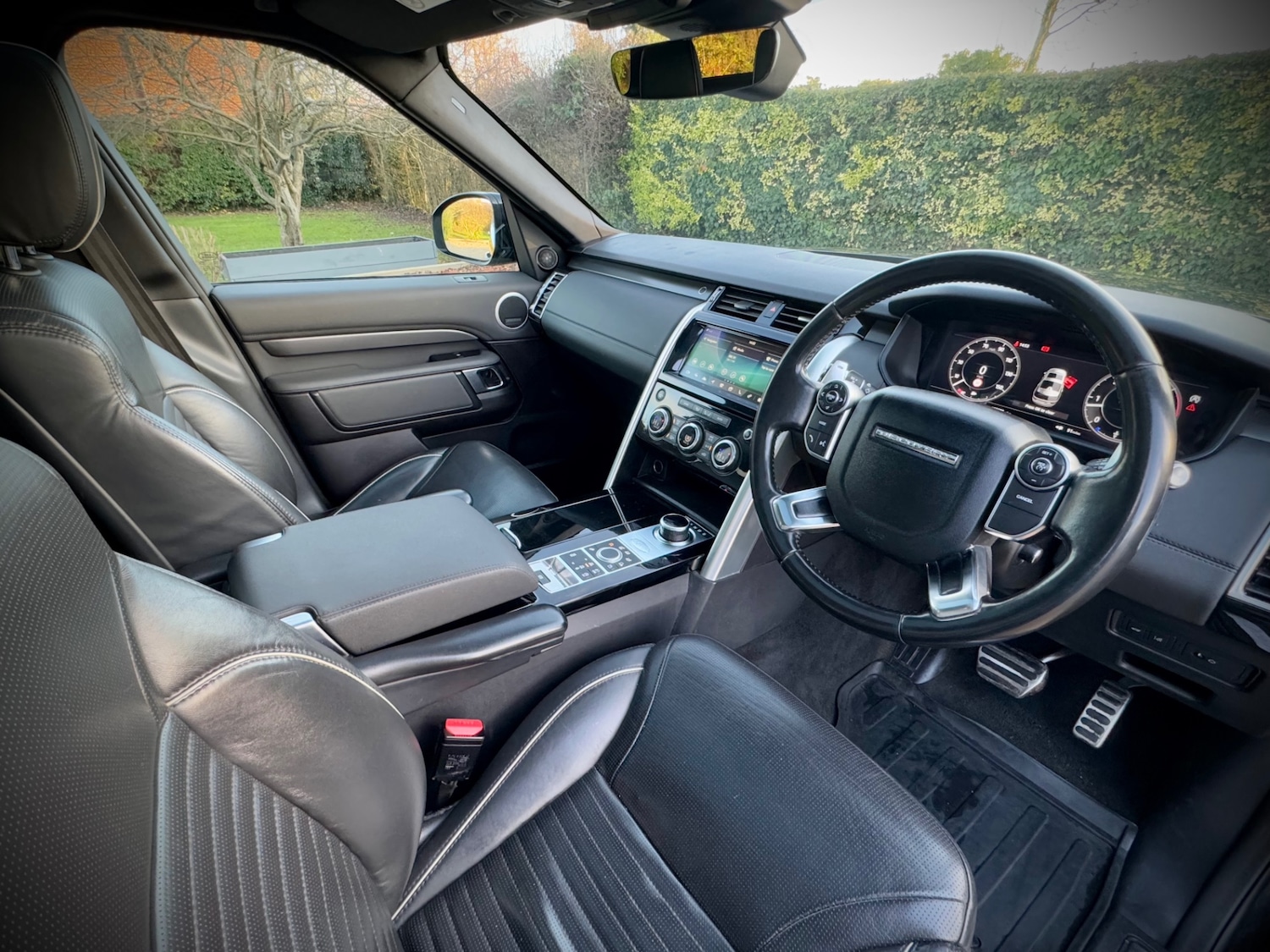 Used Land Rover Discovery 2018 for sale - 77055686: Photo 16