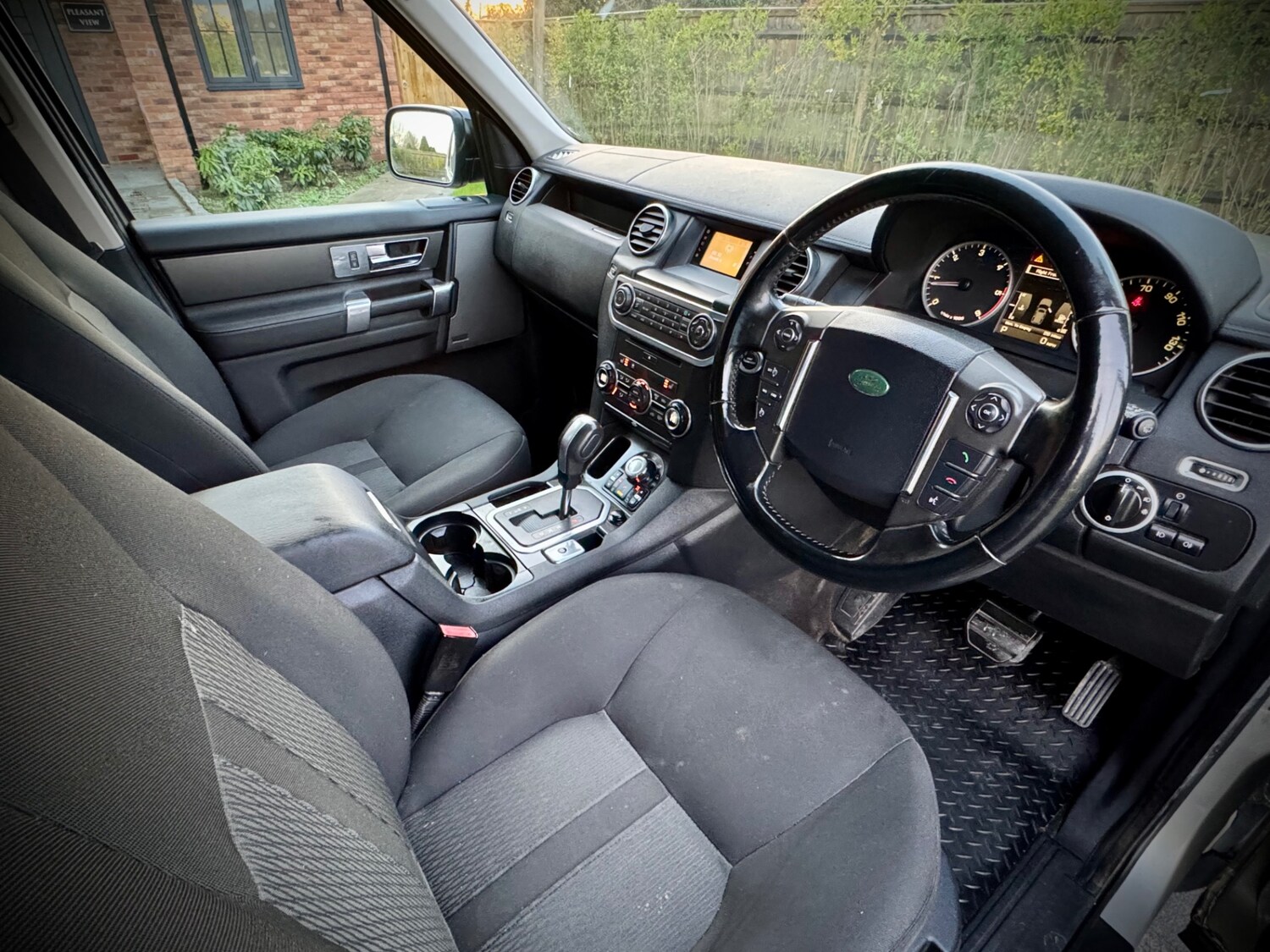 Used Land Rover Discovery 2010 for sale - 76934895: Photo 13