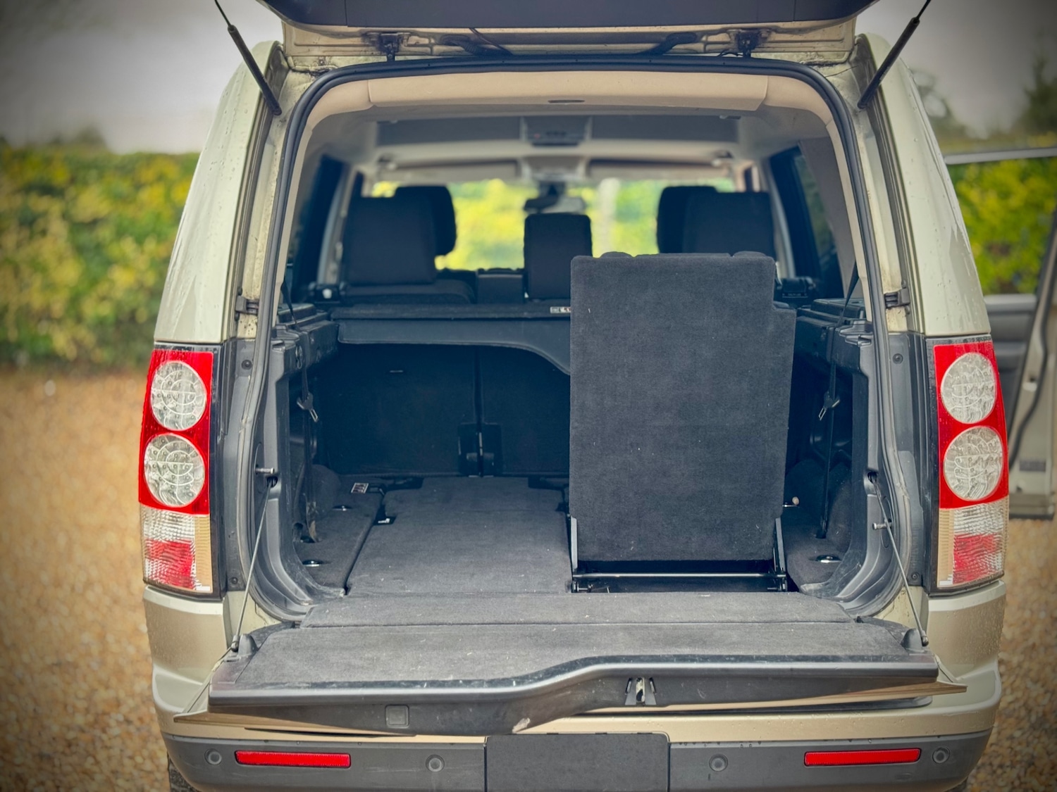 Used Land Rover Discovery 2010 for sale - 76934895: Photo 15