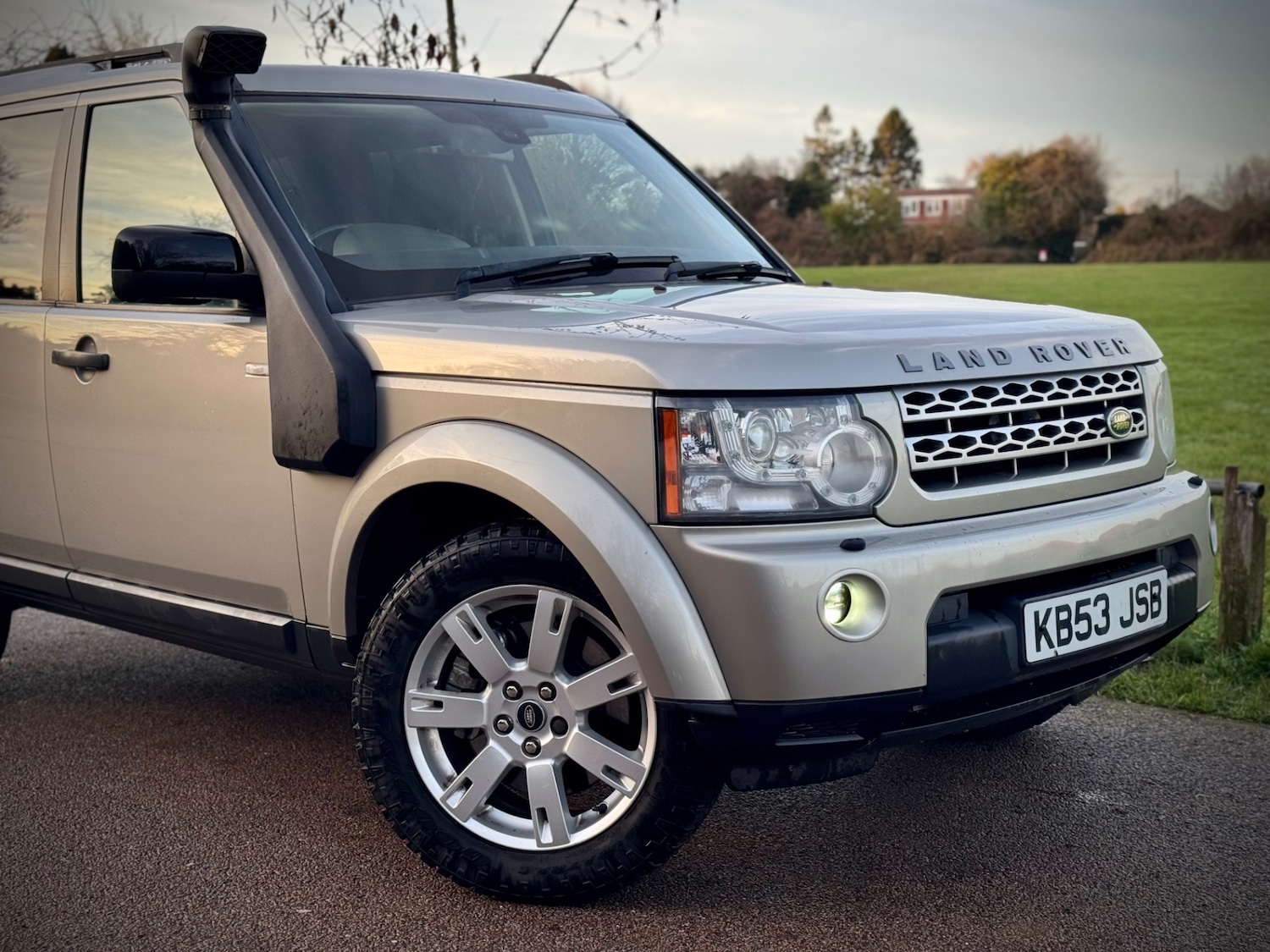 Used Land Rover Discovery 2010 for sale - 76934895: Photo 5