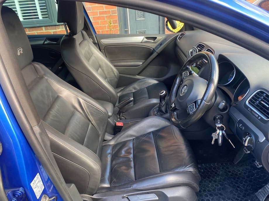 Used Volkswagen Golf 2011 for sale - 77750277: Photo 2