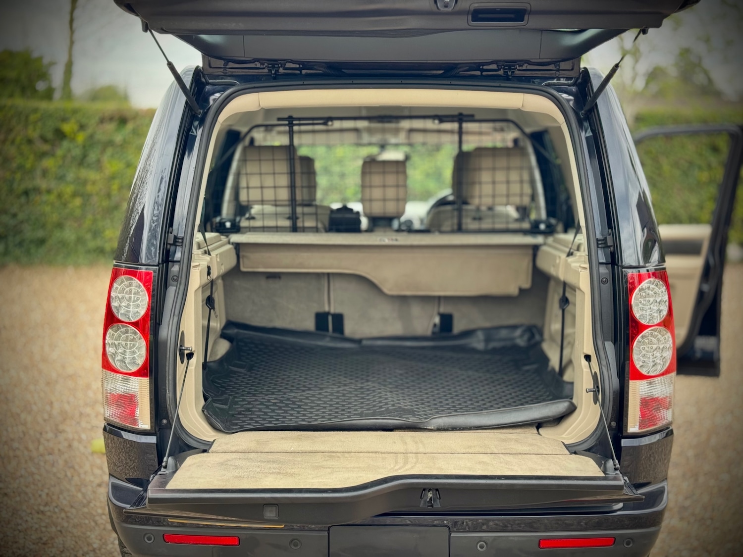 Used Land Rover Discovery 2010 for sale - 78209824: Photo 16