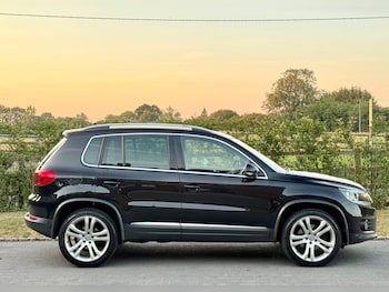 Used Volkswagen Tiguan 2011 for sale - 79143892: Photo