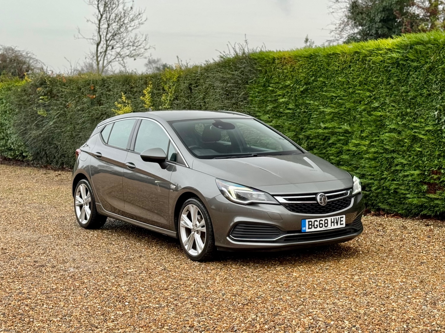 Used Vauxhall Astra 2018 for sale - 76986620: Photo 2
