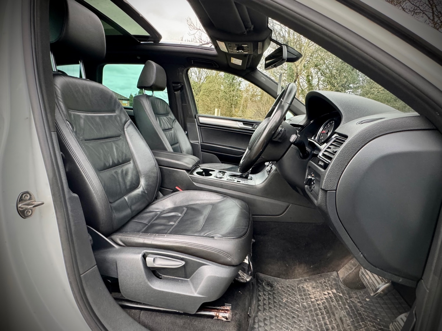 Used Volkswagen Touareg 2015 for sale - 77694733: Photo 3